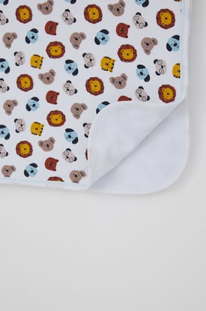 Breeze Yenidoğan Bebek Battaniyesi Sevimli Hayvancıklar Desenli Standart, Beyaz