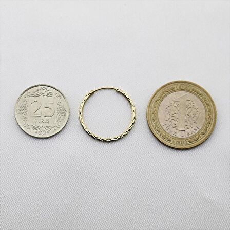 Yıldız Kalemli Altın Halka Küpe (Çapı: 2.2 cm)