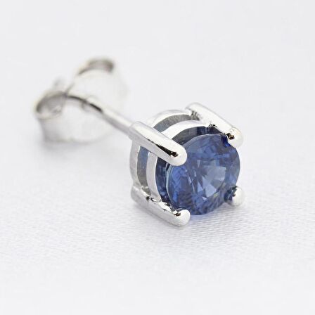 18 Ayar Altın 0.64 Karart Safir Tektaş Tek Küpe (Çift Değildir)
