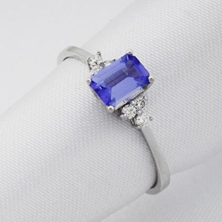  Tanzanite Taşlı Tasarım Pırlanta Yüzük