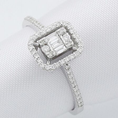 0.22 Karat Baget Pırlanta Yüzük (E-F VS)