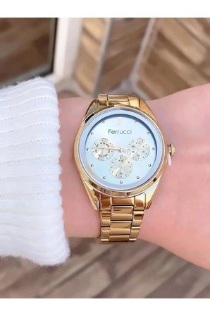Ferrucci Kadın Kol Saati Altın Renk Yuvarlak Kasa Çelik Kordon 33 MM Mineral Cam Pilli Mekanizma 3 ATM Su Geçirmezlik
