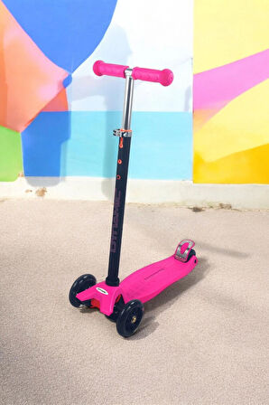 Dynamic Ht208 3 Tekerlekli Scooter Işıklı Tekerlekler