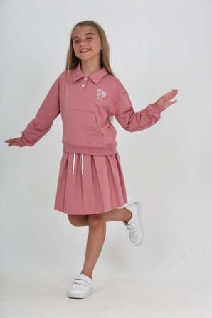 Toontoy Kız Çocuk 2'li Takım Baskılı Polo Yaka Çıtçıtlı Düşük Omuz Cepli Sweatshirt & Bağcıklı Pileli Etek