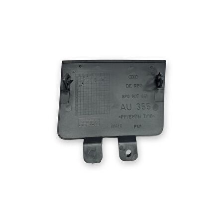 Audi A3 HB 2009-2012 Arka Tampon Çeki Demiri Kapağı 8P0807441A