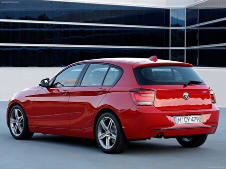 BMW 1 Serisi F20 2011-2018 Arka Sileceği Silecek Süpürgesi 32cm