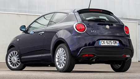 Alfa Romeo Mito 2009-2018 Arka Cam Silecek Süpürgesi 30cm