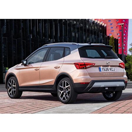 Seat Arona 2018-2022 Ön Cam Su Fiskiye Memesi Isıtmalı 5M0955986C