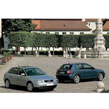 Audi A3 2001-2003 Üçgen Dörtlü Flaşör Düğmesi 8L0941509L 8L0941509P