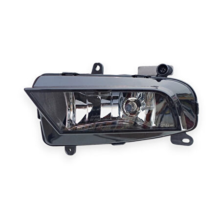 Audi A4 2013-2014-2015 Ön Sol Sis Farı Lambası 8K0941699B