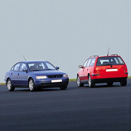 VW Passat B5 1997-2000 Radyatör Yedek Genleşme Su Kabı 8D0121403L