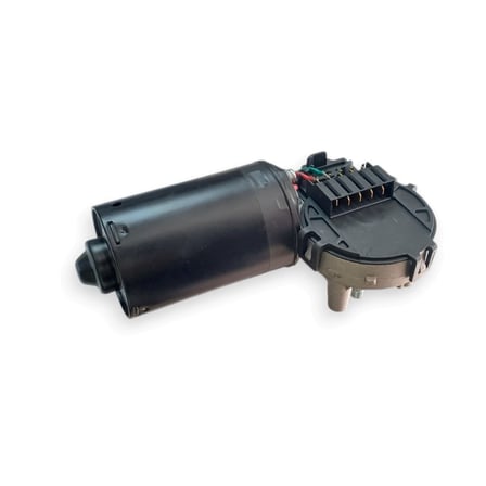Audi A6 2000-2001 Ön Cam Silecek Motoru Köşeli Soket 4B1955113A