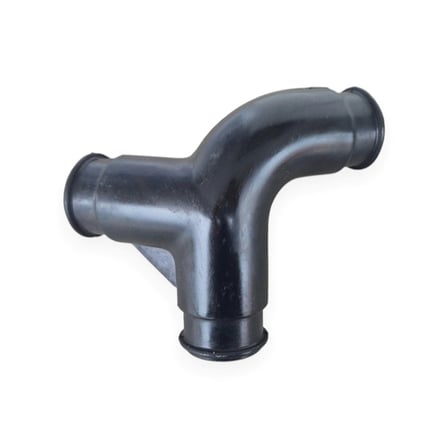 VW Passat B5.5 2001-2002 1.8T Üst Kapak Hava Hortumu 06B103221P