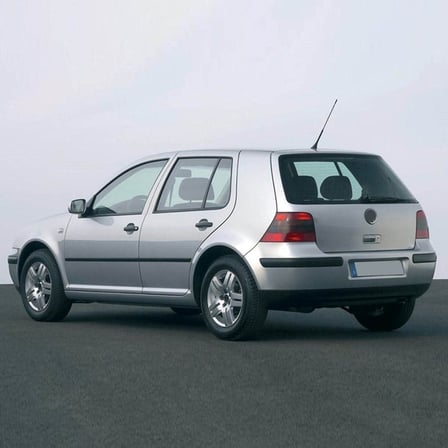 VW Golf 4 1998-2004 Bagaj Aydınlatma Lambası 3B0947415B