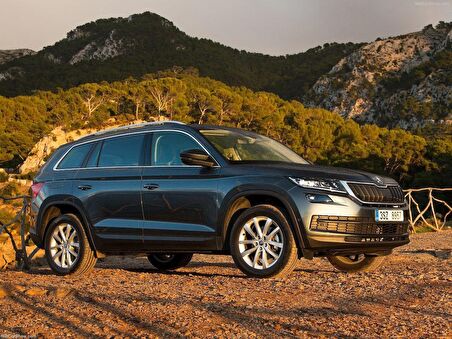 Skoda Kodiaq 2017-2022 Sol Ön Kapı Dörtlü Cam Düğmesi 5G0959857D