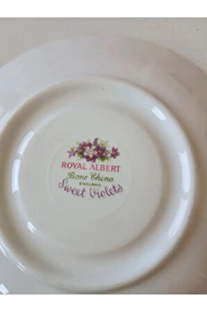 Sweet Violets Bone China Vintage Çay Fincanı Menekşe