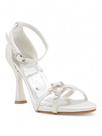 PANDORA MODA Y25.115.803 ÇAPRAZ TOKALI  KADIN TOPUKLU ABİYE SEDEF