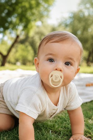 Wee Baby Pure Yuvarlak Uçlu Kauçuk Emzik 18+ Ay Krem