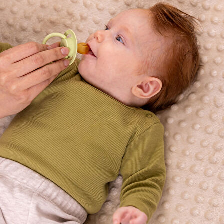 Wee Baby Pure Yuvarlak Uçlu Kauçuk Emzik No:1 - YEŞİL