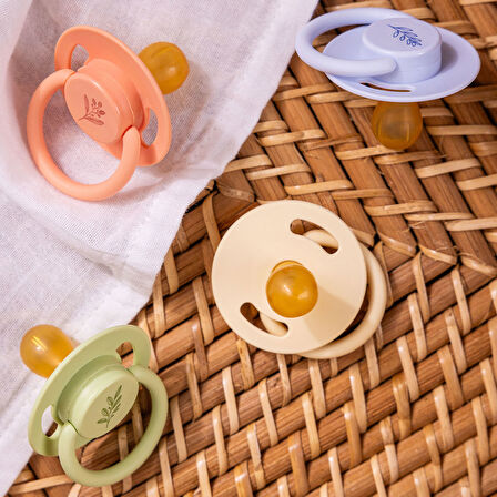 Wee Baby Pure Yuvarlak Uçlu Kauçuk Emzik No:2 - YEŞİL