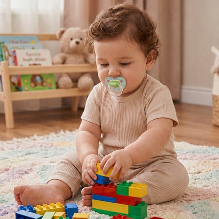 Wee Baby Şeffaf Desenli Damaklı Silikon Emzik 18+ Ay Yeşil
