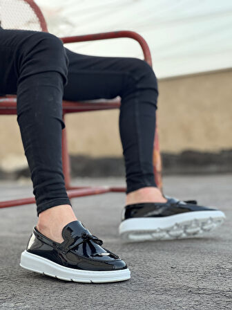 Pabucmarketi Bağcıksız Püsküllü Erkek Ayakkabı SİYAH RUGAN (BEYAZ TABAN)