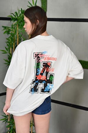 La Sırt Baskılı Oversize Unisex Beyaz Tshirt