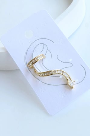 Yılan Tasarım Dizi Baget Zirkon Taşlı Kıkırdaklı Earcuff Küpe Gold