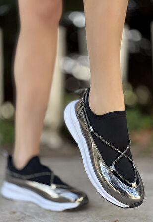 Pabucmarketi Platin Rugan Streş Detaylı Kadın Sneaker Ayakkabı