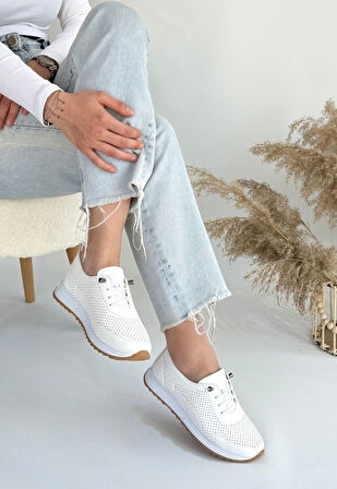 Pabucmarketi Beyaz Suni Deri Bağcıklı Kadın Spor Ayakkabı