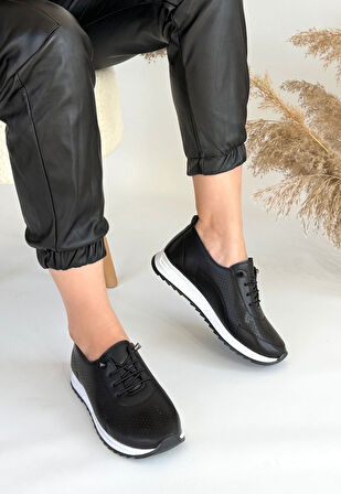 Pabucmarketi Siyah Suni Deri Bağcıklı Kadın Spor Ayakkabı