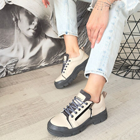 Pabucmarketi Bej Suni Deri Gri Tabanlı Bağcıklı Kadın Sneaker Ayakkabı