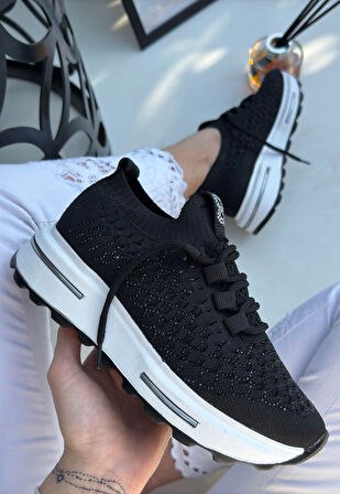 Pabucmarketi Siyah Triko Boncuk İşlemeli Kadın Sneaker Ayakkabı
