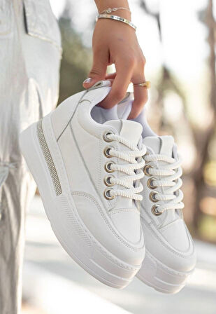 Pabucmarketi Beyaz Suni Deri Bağcıklı Kadın Sneaker Ayakkabı