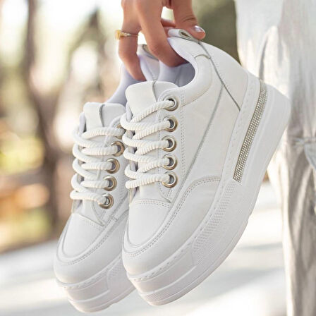 Pabucmarketi Beyaz Suni Deri Bağcıklı Kadın Sneaker Ayakkabı