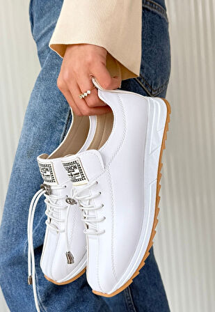 Pabucmarketi Beyaz Suni Deri Bağcıklı Kadın Sneaker Ayakkabı