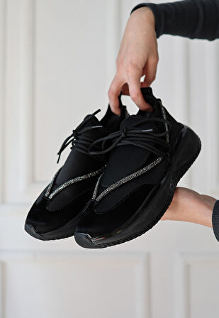 Pabucmarketi Siyah Rugan Siyah Tabanlı Bağcıklı Kadın Sneaker Ayakkabı
