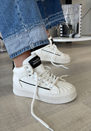 Pabucmarketi Beyaz Suni Deri Siyah Detaylı Bağcıklı Sneaker Kadın Ayakkabı
