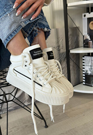 Pabucmarketi Beyaz Suni Deri Siyah Detaylı Bağcıklı Sneaker Kadın Ayakkabı