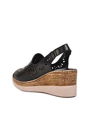 Aspor Siyah Kadın Düz Sandalet