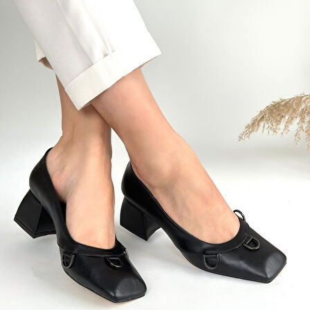 Pabucmarketi Siyah Suni Deri Kadın Topuklu Ayakkabı