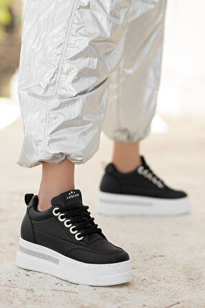 Pabucmarketi Siyah Suni Deri Beyaz Tabanlı Bağcıklı Kadın Spor Ayakkabı