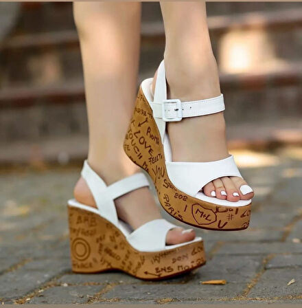 Pabucmarketi Beyaz Kadın Dolgu Topuk Sandalet