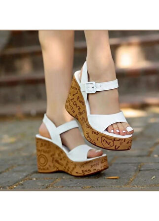 Pabucmarketi Beyaz Kadın Dolgu Topuk Sandalet
