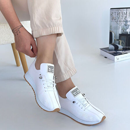 Pabucmarketi Beyaz Bağcıklı Kadın Spor Ayakkabı