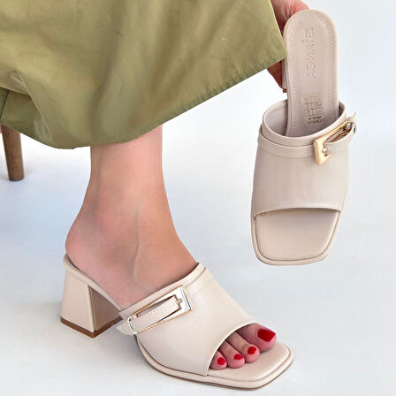 Pabucmarketi Bej Kadın Topuklu Terlik