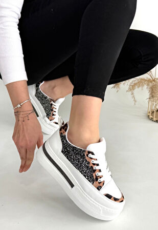 Pabucmarketi Beyaz Siyah Simli Bağcıklı Kadın Spor Ayakkabı
