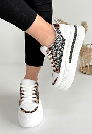 Pabucmarketi Beyaz Siyah Simli Bağcıklı Kadın Spor Ayakkabı