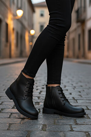 Aspor Siyah Bağcıklı Fermuarlı Kadın Topuklu Bot