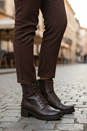 Aspor Kahve Hakiki Deri Fermuarlı Bağcık Detaylı Kadın Topuklu Bot